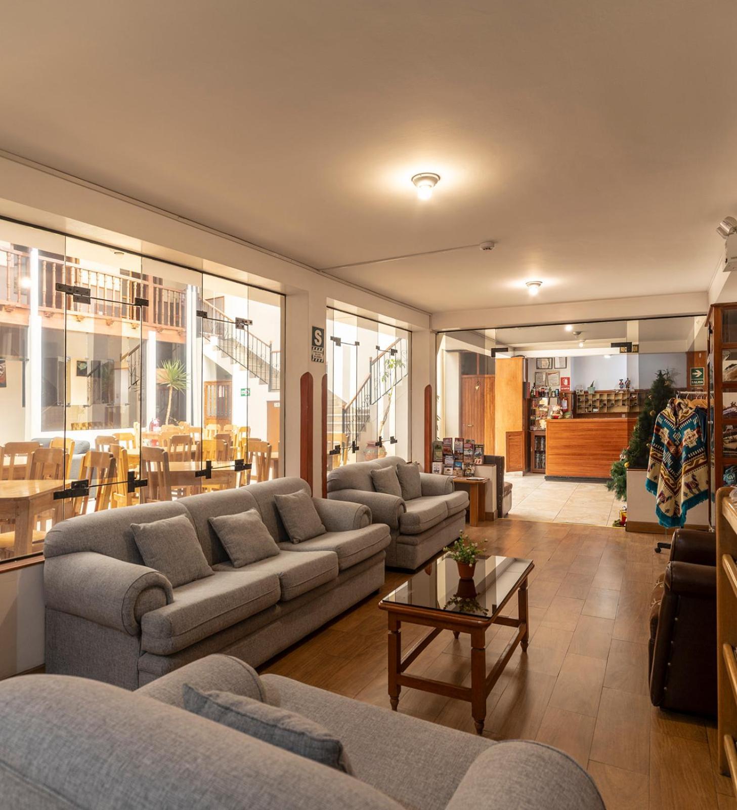 Saphi Inn Cusco - Excelente Ubicacion エクステリア 写真